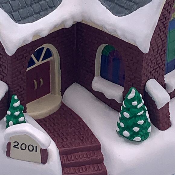 Hallmark 2001 CANDLELIGHT SERVICES #4 Magic Light Collector's Series Ornament - Picture 7 of 8